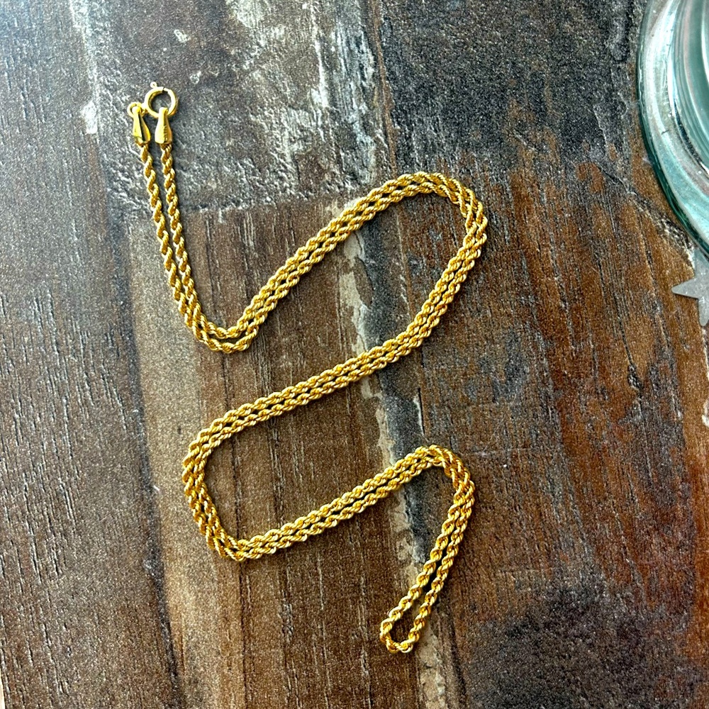 10k Gold Hollow Rope Necklace 🌻